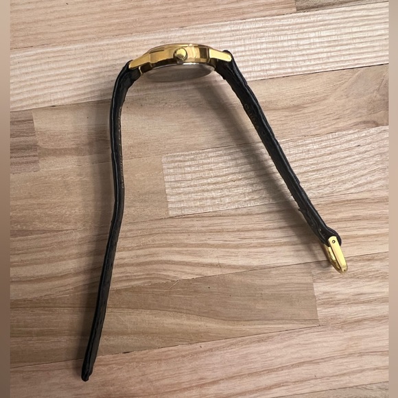 Kodak Olympics Ladies Watch Vintage Genuine Black Leather Yellow Gold Tone Case - Picture 7 of 11